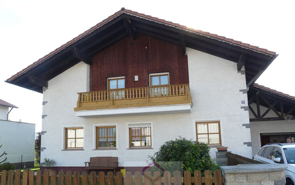 RESERVIERT – Reizvolles Einfamilienhaus in ruhiger Wohnlage in Osterhofen