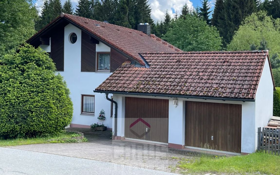 Idyllisches Einfamilienhaus direkt am Waldrand ideal für Gartenliebhaber